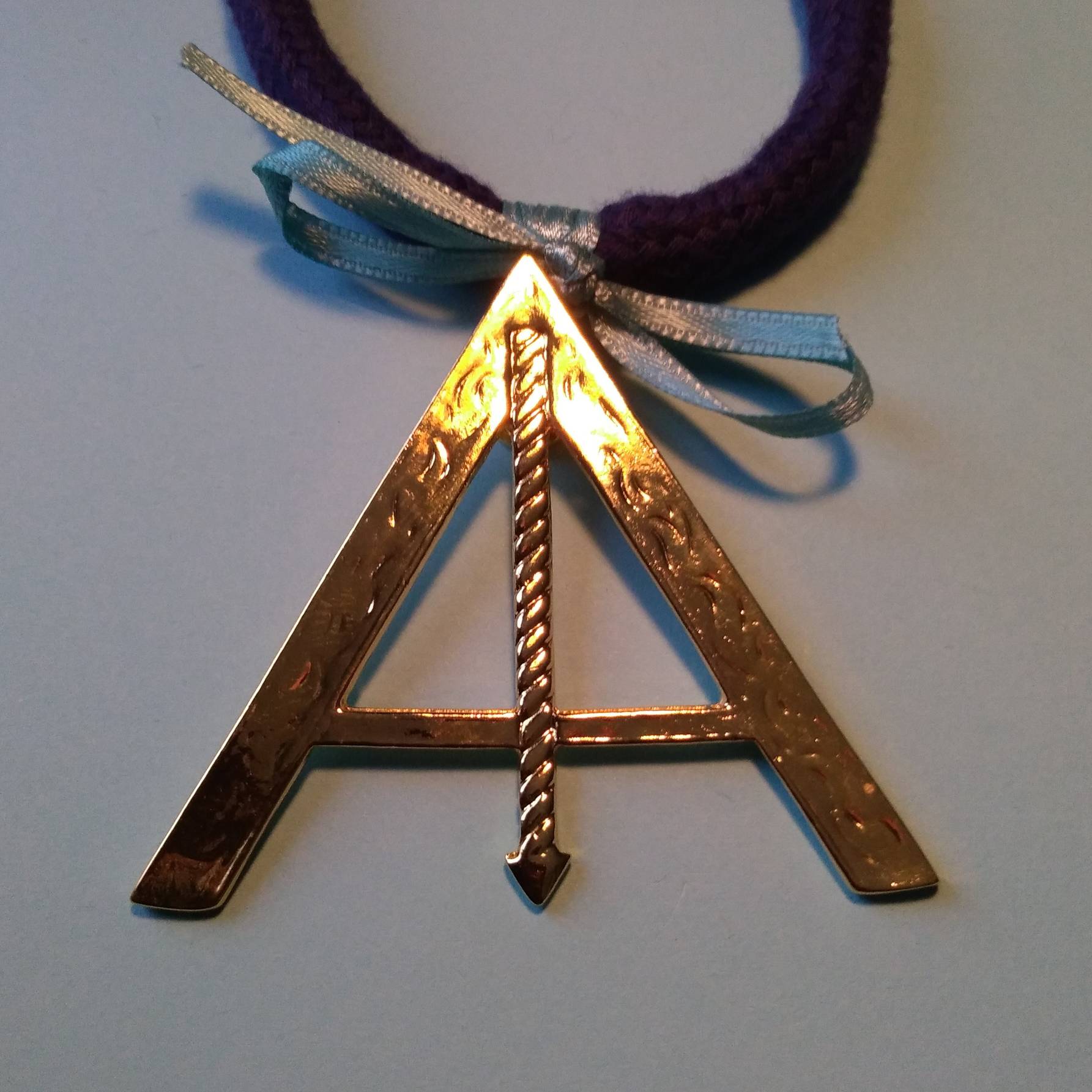 Un niveau est le bijoux de l'office du Premier Surveillant du Rite Ecossais Rectifié