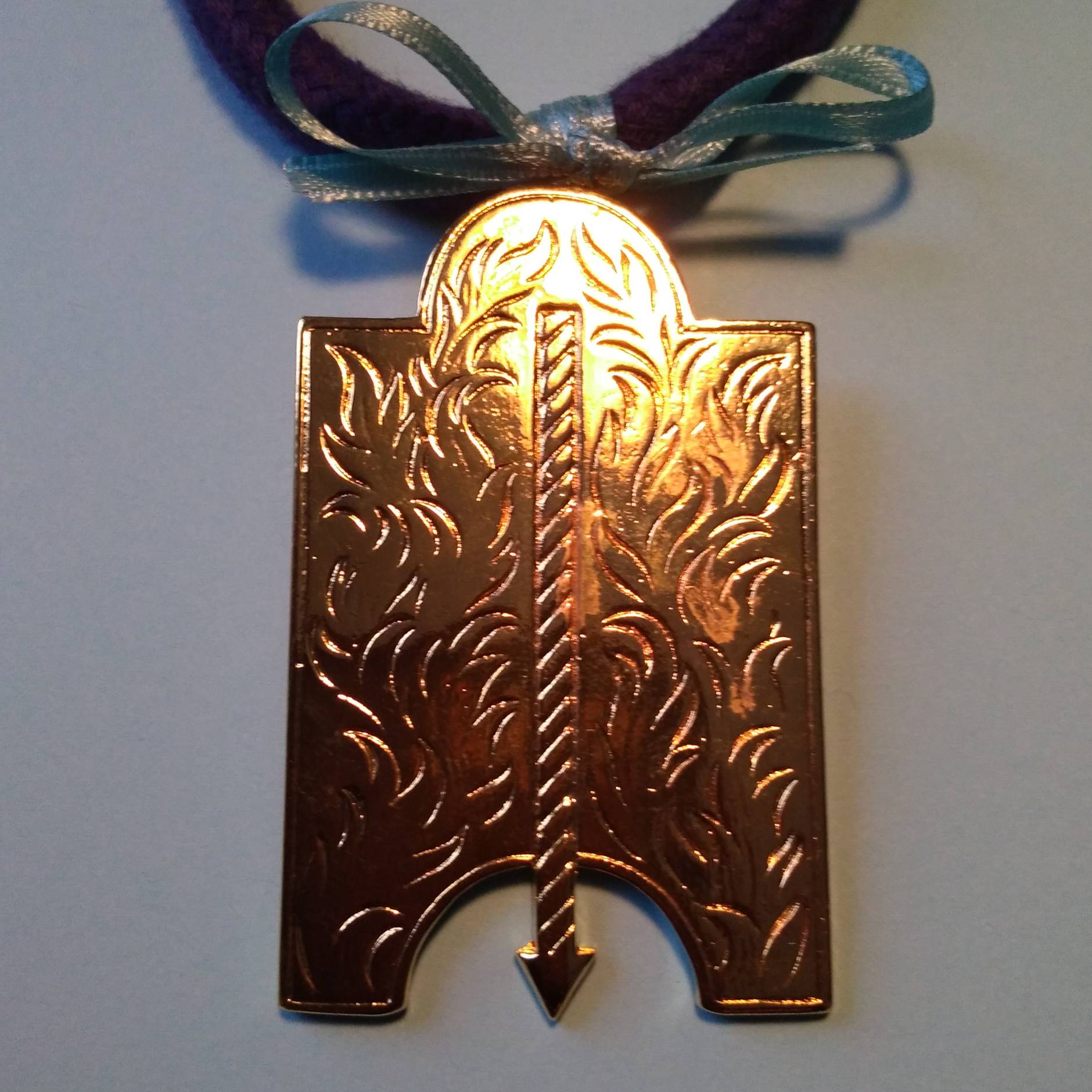 Une perpandiculaire est le bijoux de l'office du Second Surveillant du Rite Ecossais Rectifié